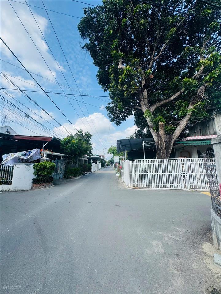 Cần bán lô góc ven đầm cam đức, khu giữ lại an toàn, đường nhựa, thổ cư 180m2, giá mềm