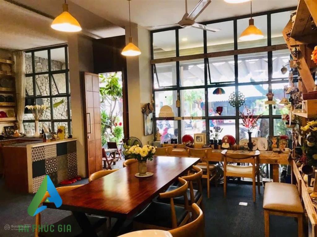 Bán biệt thự 3 tầng trần văn dư. gần biển