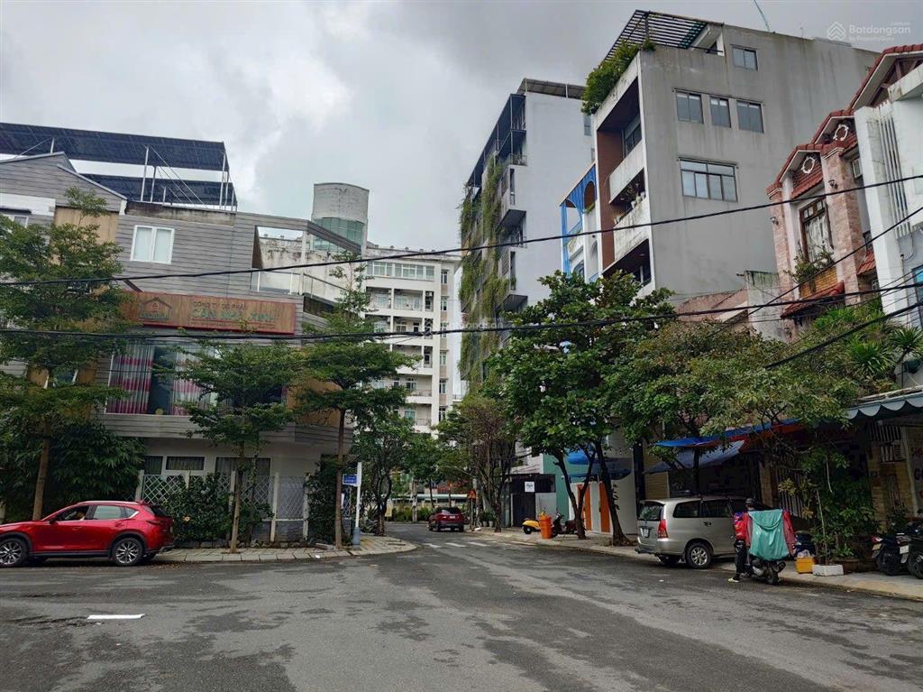 Bán nhà tạ mỹ duật. đường 10m5