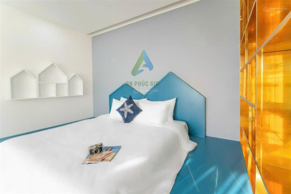 Bán village 4 tầng. góc 2 mặt tiền. sát nguyễn văn linh