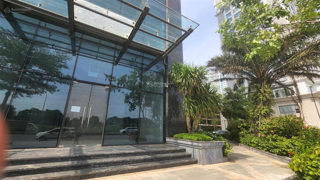 Cho thuê shop khối đế mới nguyên 75m2 tầng 2 sunshine city văn phòng hoặc kinh doanh nhận nhà luôn