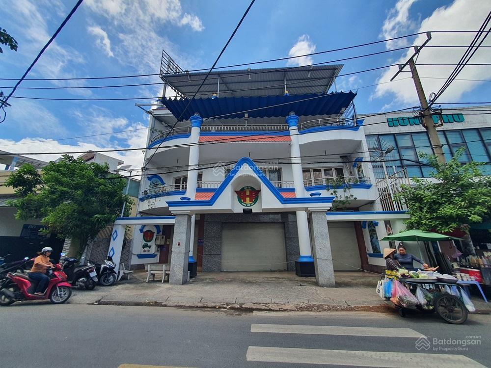Thuê nhà mt bùi minh trực, q.8, dtsd 900m2 giá 90 triệu