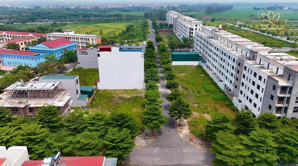 Cc cần tiền bán rẻ lô đất thuộc làn 2 tl277 khu đô thị vườn sen, 121,5m2 mặt tiền 6m.  0969 310 ***