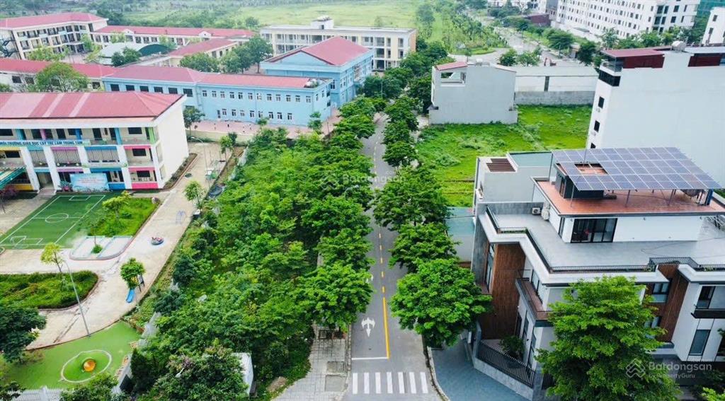 Sở hữu lô đất lo26 vị trí vàng đối diện công viên, gần đh luật, kđt vườn sen.  0969 310 ***