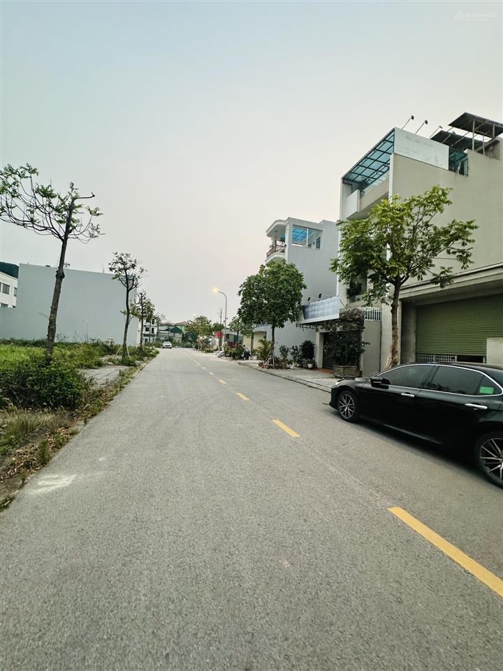 Chính chủ cần tiền bán nhanh lo30 100m vị trí đẹp gần chợ, giá mềm.  0969 310 ***