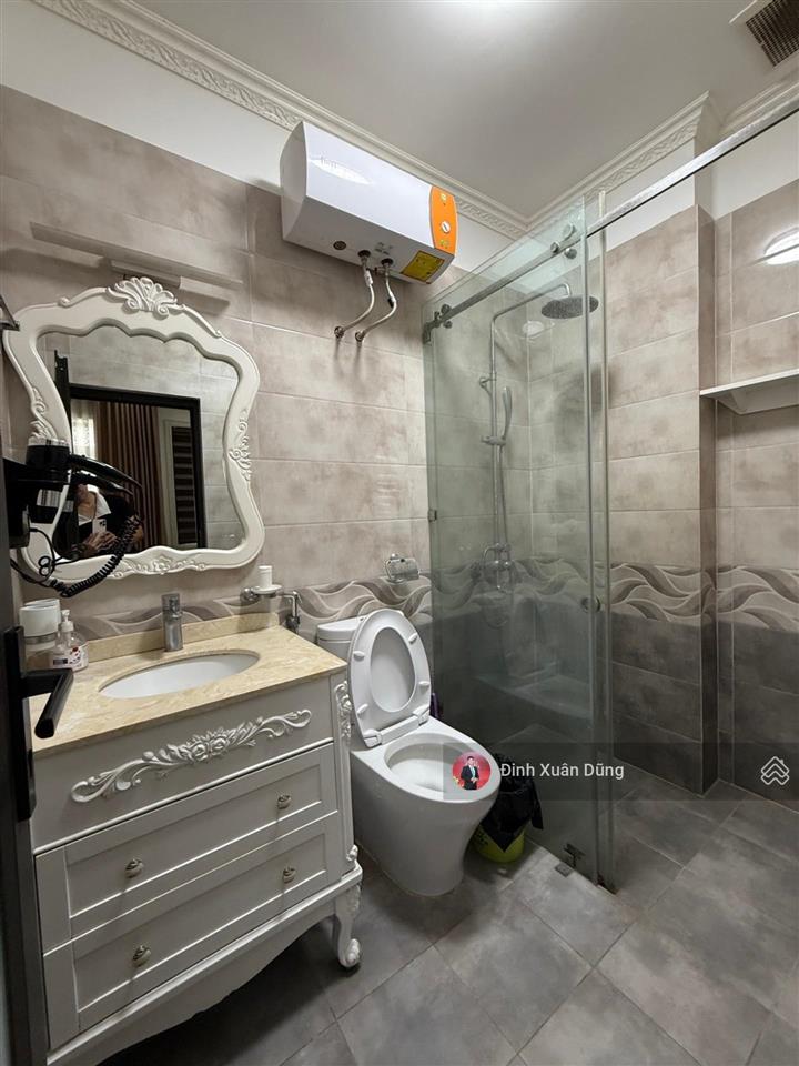 Shopphouse lê thánh tông 70m 6 tầng có dòng tiền hàng năm 500 triệu, giảm chào 2 tỷ