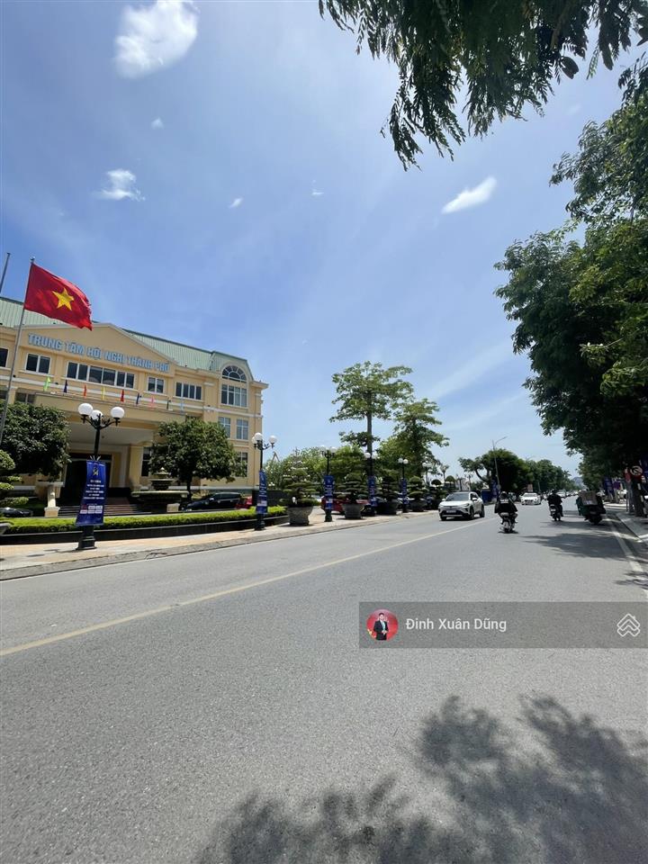 Mặt phố trung tâm 750m2 mặt tiền 25m cực đẹp xây tòa nhà, showroom. chủ cực thiện chí