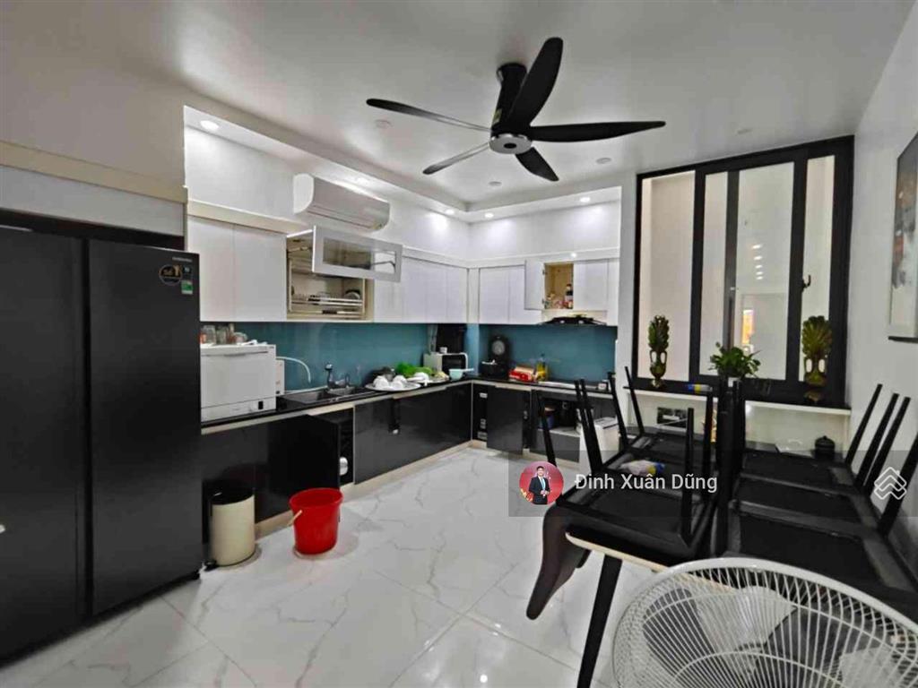 Mặt phố thế lữ 65m2 xây mới 5 tầng thang máy hiện đại, full nội thất chỉ 15,x tỷ
