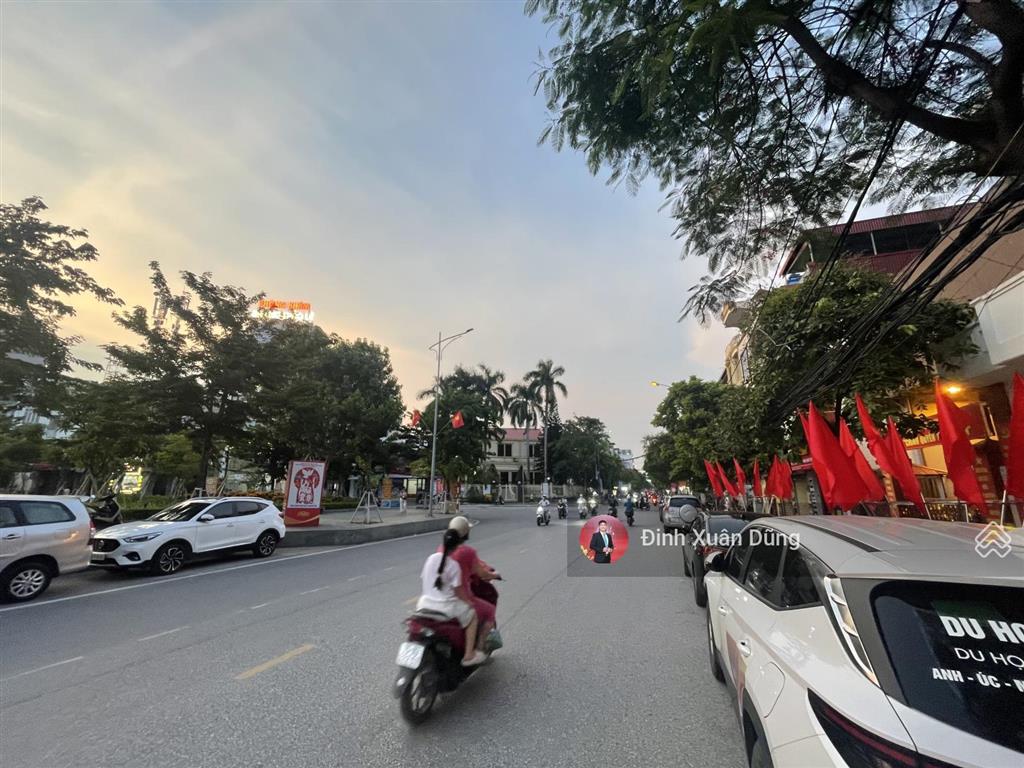 Bán nhà mặt phố lê lai 90m2 mặt tiền 4,5m view công viên đẹp chỉ 10,5 tỷ