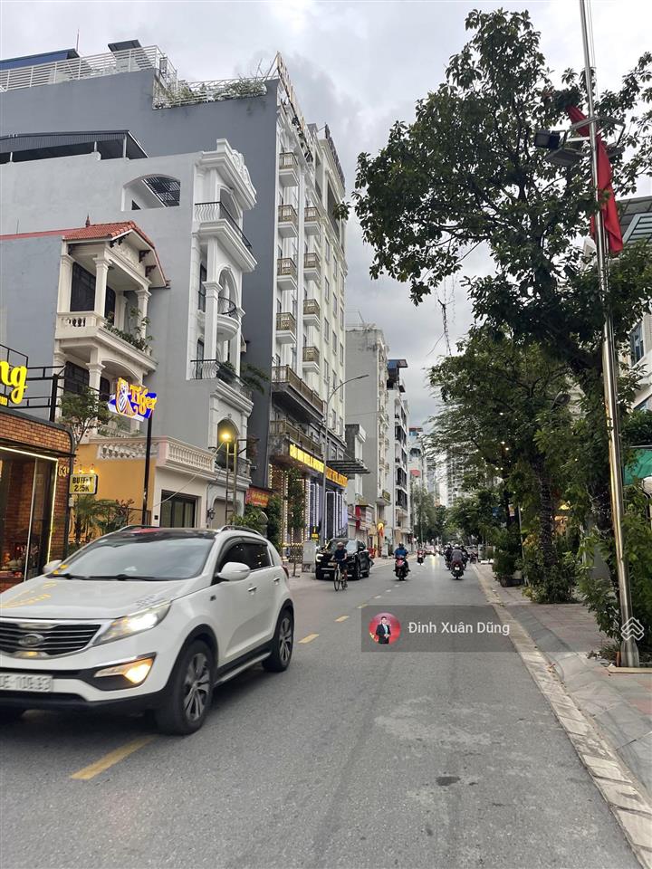Bán tòa nhà 7 tầng hoàng thế thiện 100m2, có dòng tiền đều 70 triệu/tháng, chỉ quanh 20 tỷ