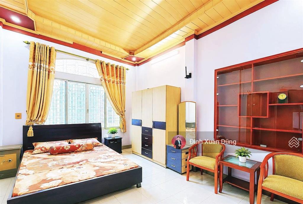 Bán nhà mặt phố phạm ngũ lão 85m2 giá chỉ 220 triệu/m2