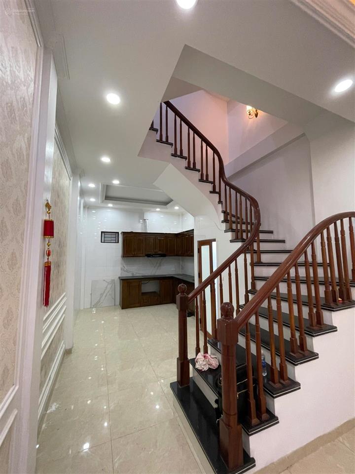 Bán nhà 4 tầng sát mặt phố vọng, dt 43m2, mt 4m, hai mặt thoáng, đẹp xuất sắc