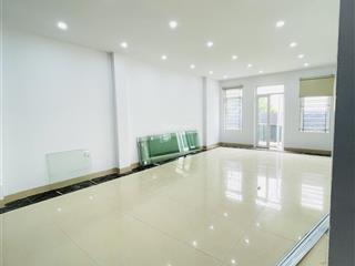 Cho thuê văn phòng lô góc phố phạm tuấn tài 75m2  2 mặt thoáng, giá chỉ 16tr