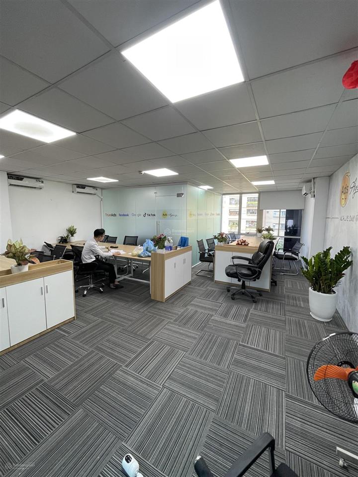 Cho thuê văn phòng mặt phố lê đức thọ  80m²  14 triệu/tháng