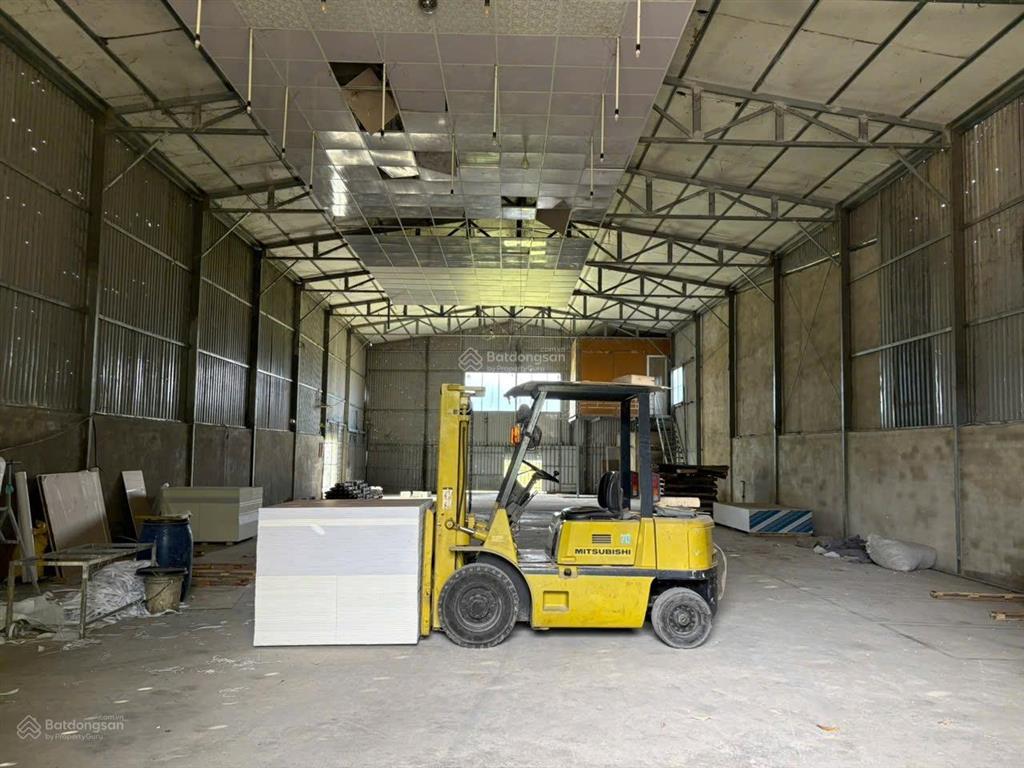 Cho thuê kho 410m2 (ngang 12m) gần ngã 4 ql27c  hương lộ 39, xã diên hoà. container vào tận nơi