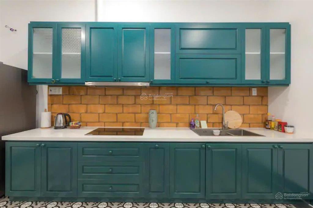 Cho thuê nhà nguyên căn 3 tầng mặt tiền trần nguyên hãn ngay chợ xóm mới, nha trang. đủ nội thất