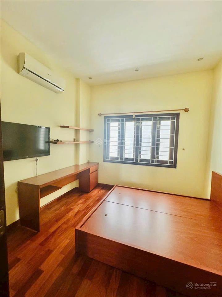 Cho thuê nhà nguyên căn trung tâm nha trang hẻm ô tô đường lý tự trọng  giá 19 triệu/tháng