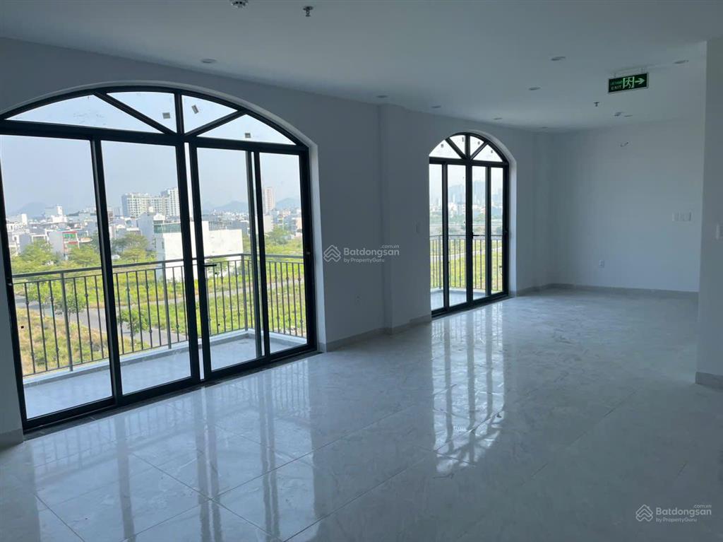 Cho thuê nhà căn góc 5 tầng mặt tiền đường 1a vcn phước long 2, có thang máy  giá 55 triệu/tháng