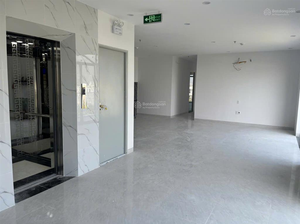 Cho thuê nhà căn góc 5 tầng mặt tiền đường 1a vcn phước long 2, có thang máy  giá 55 triệu/tháng