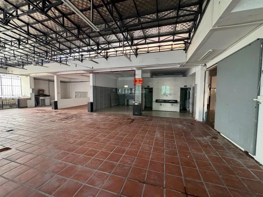 Cho thuê mặt bằng đẹp, tuyến đường sầm uất nam nha trang mặt tiền đường lê hồng phong