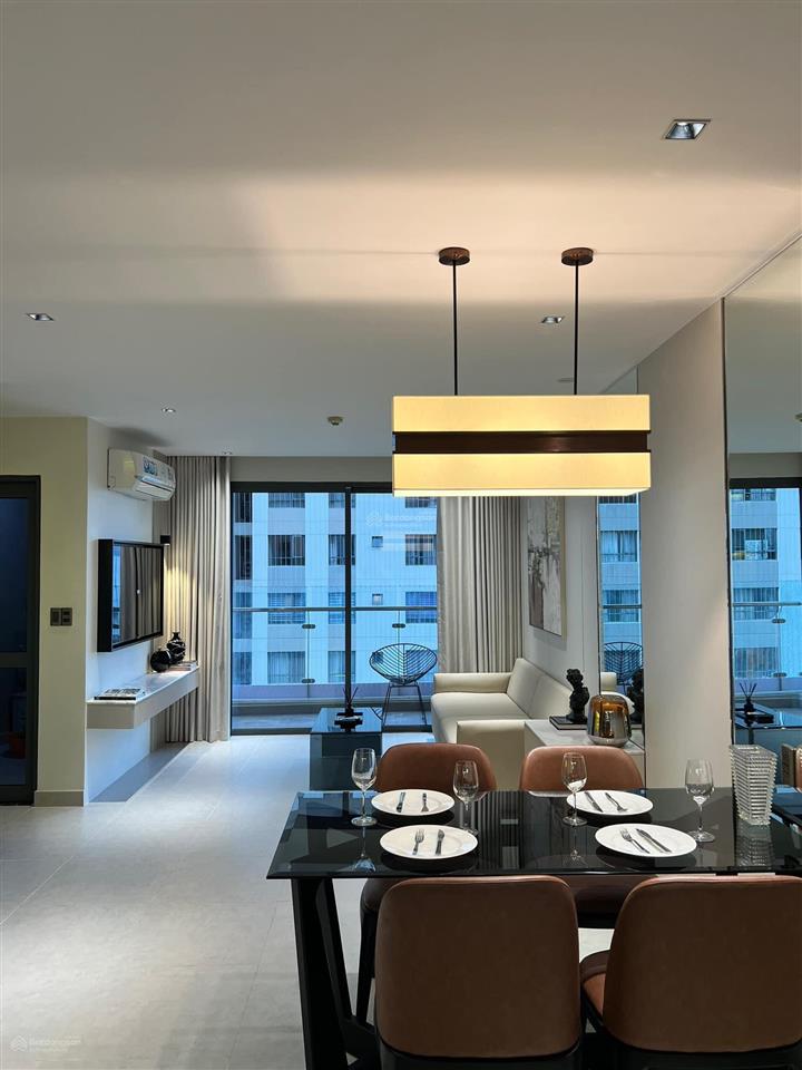 Cho thuê gấp the gold view 68m2, 2pn, 1wc nhà siêu đẹp siêu mới giá 17tr/th, 0776 254 *** vi