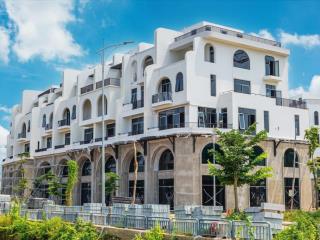 Bán shophouse trục chính đường 20m căn góc 160m2 giá 28.5 tỷ bao phí tại vaquarius văn giang