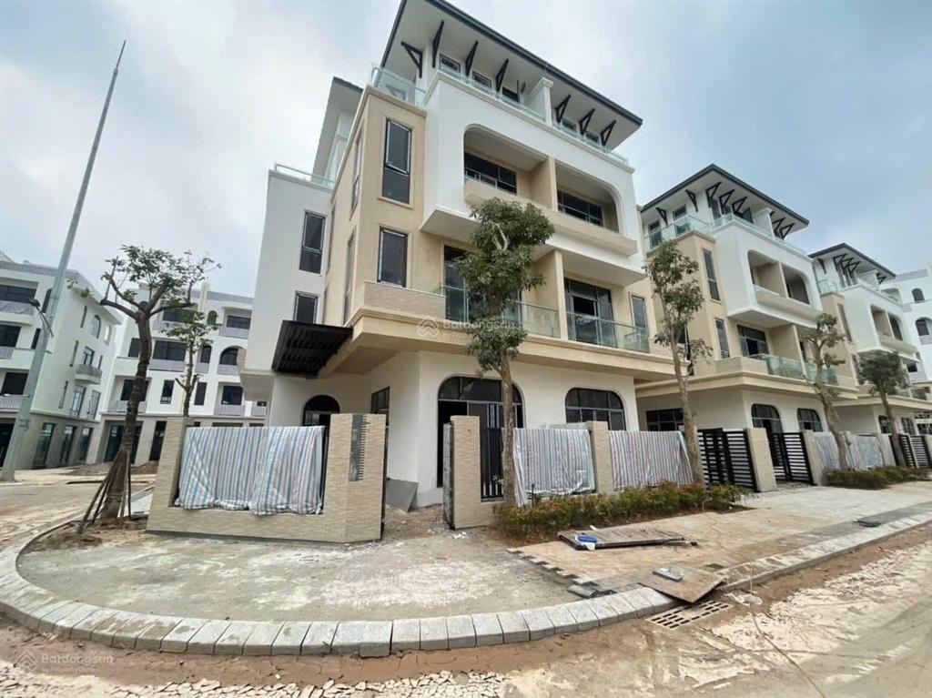 (chính chủ) bán siêu phẩm biệt thự dt 160m2 xây 4 tầng, giá tốt 20.5tỷ tại dự án vaquarius ở ngay