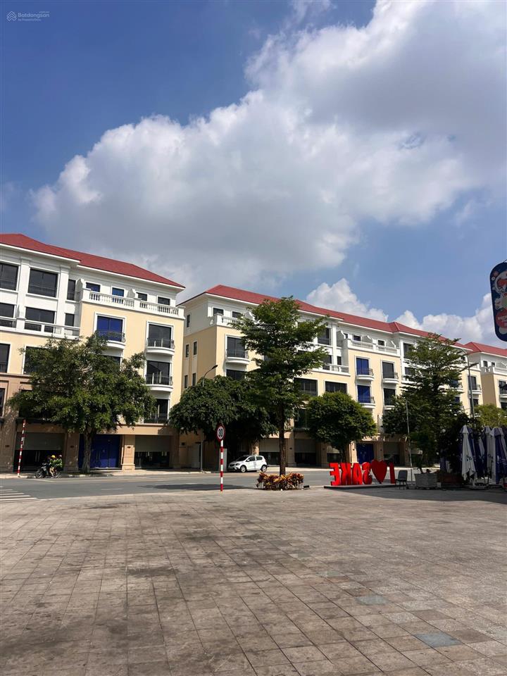 Xẻ khe shophouse đường đại dương vinhomes ocean park 02 dt 112m2 đường 30m, ngay ngã tư, 12,8 tỷ