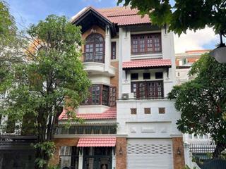 Biệt thự trung tâm Quận 3.Dt:8x18, 1tr3l, giá:34 tỷ