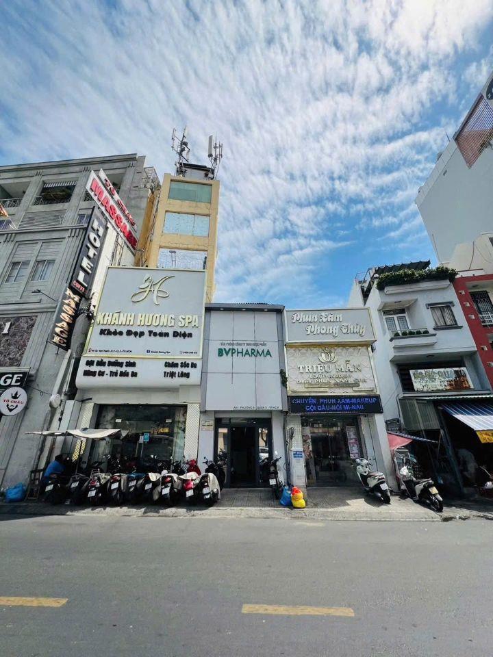 BÁN NHÀ MẶT TIỀN SƯ VẠN HẠNH, P9, Q5.DT:3,8X16, 1TR1L, GIÁ:23 TỶ