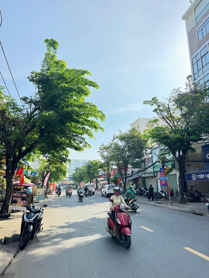 BÁN NHÀ MẶT TIỀN NGUYỄN VĂN THƯƠNG, P 25, BÌNH THẠNH.DT:5X25, 8 TẦNG, GIÁ:38 TỶ
