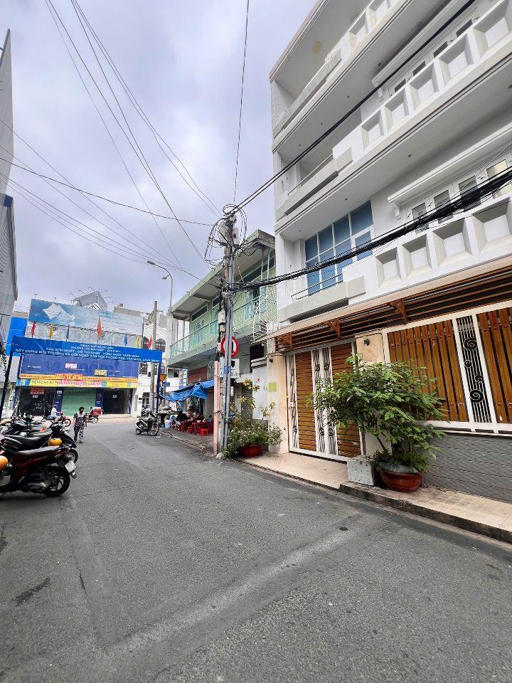 BÁN NHÀ CMT8, P1, TÂN BÌNH.DT:6,5X13, KẾT CẤU: 1TR3L, GIÁ; 24,5 TỶ