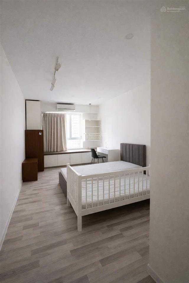 Chính chủ bán gấp căn hộ 130m siêu đẹp 34t  n05 hoàng đao thuý  giá tốt