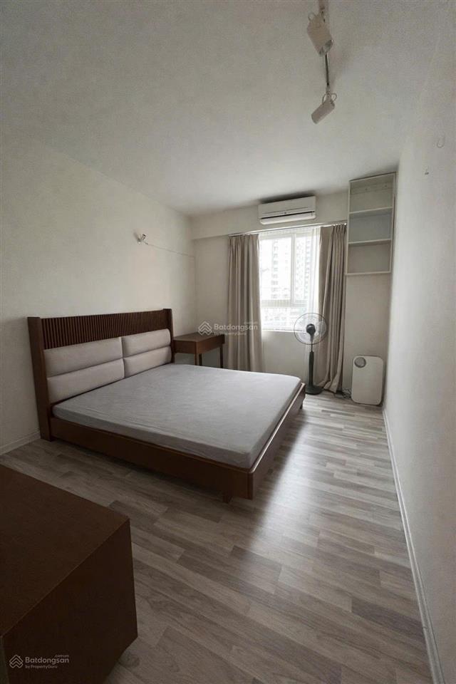 Chính chủ bán gấp căn hộ 130m siêu đẹp 34t  n05 hoàng đao thuý  giá tốt