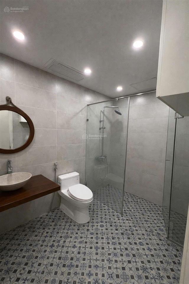 Chính chủ bán gấp căn hộ 130m siêu đẹp 34t  n05 hoàng đao thuý  giá tốt