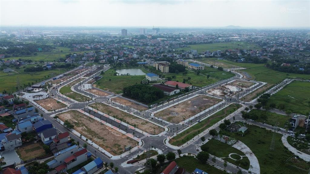 Bán đất đường 261 trung tâm tp phổ yên, sát vách kcn điềm thụy, kcn yên bình, giá 1ty8, kd, sổ đỏ