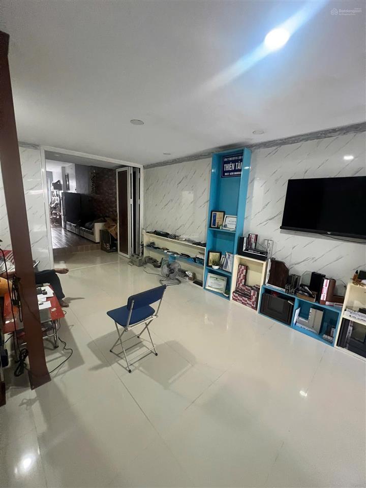 Kẹt bank bán gấp nhà 3 tầng trung tâm nha trang 5 tỷ
