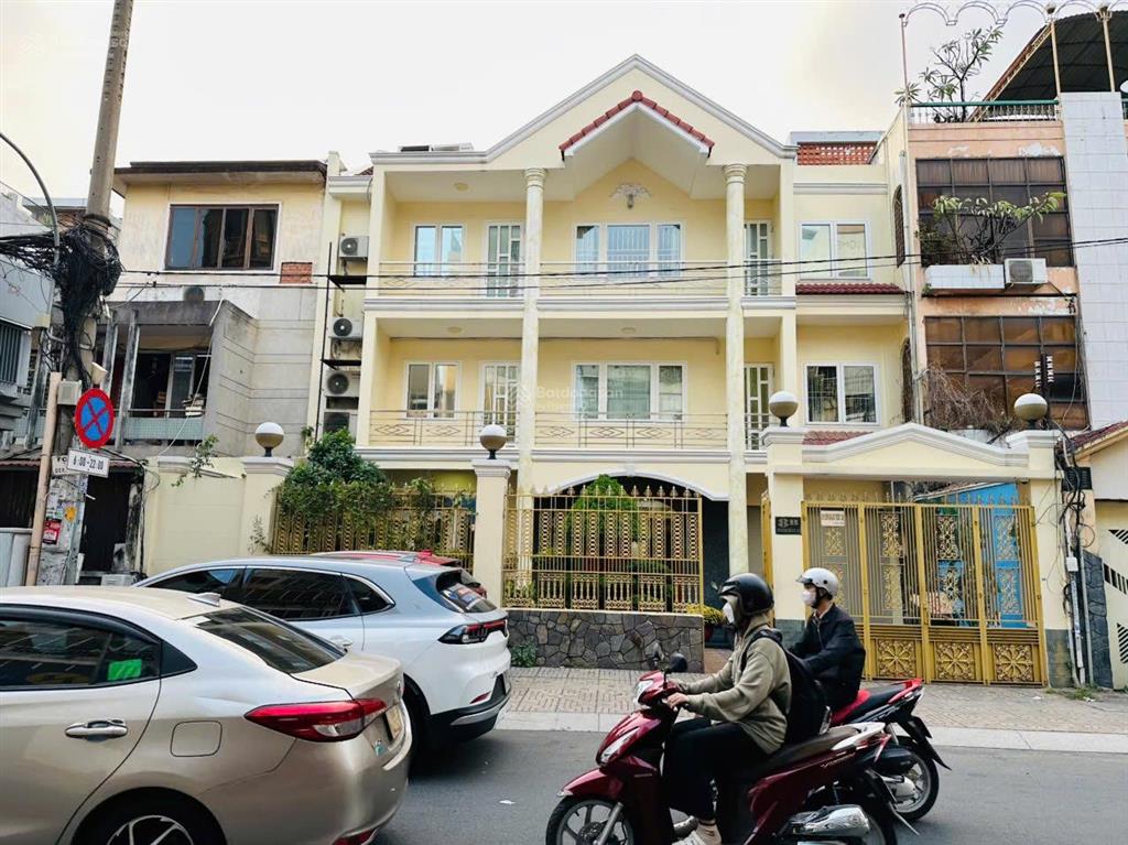 Cho thuê tòa nhà mặt tiền trần quang diệu quận 3