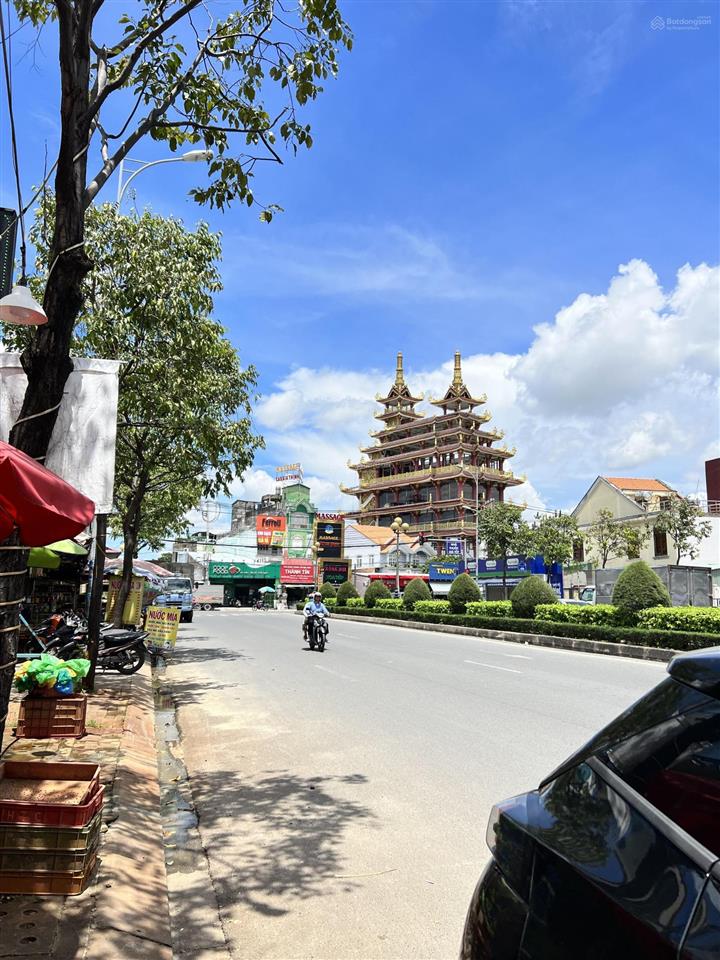 Bán nhà mt hà huy giáp vị trí đẹp, dt 8x32m