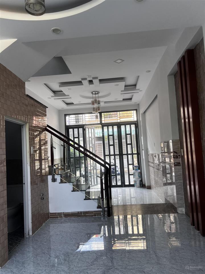 Bán nhà ngay trường học nguyễn thị định