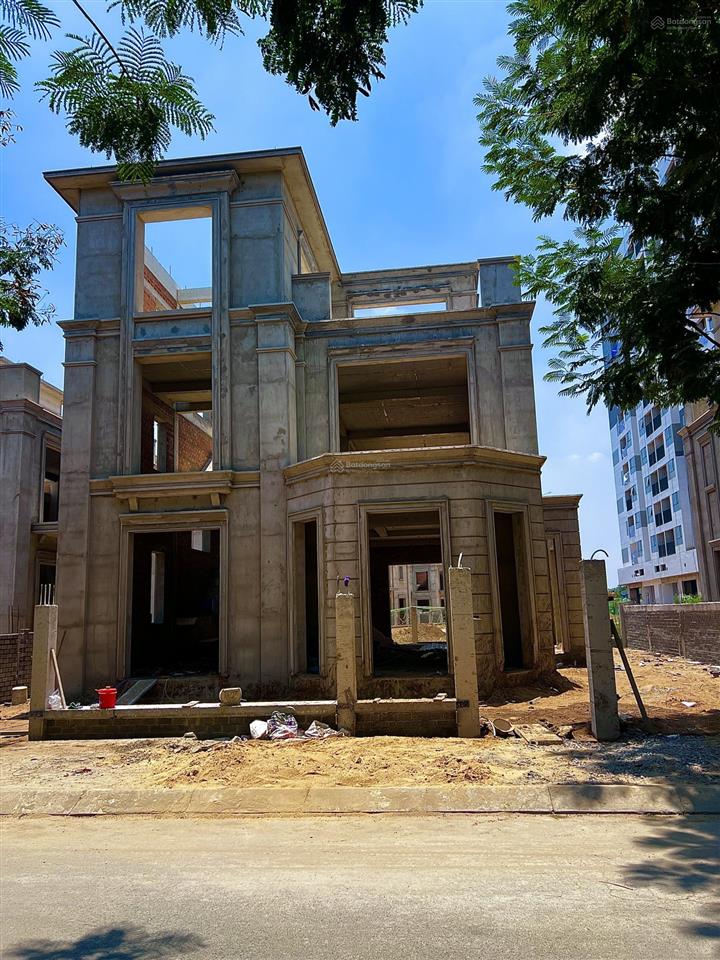 Bán căn biệt thự mặt tiền sông sài gòn, giá tốt thị trường