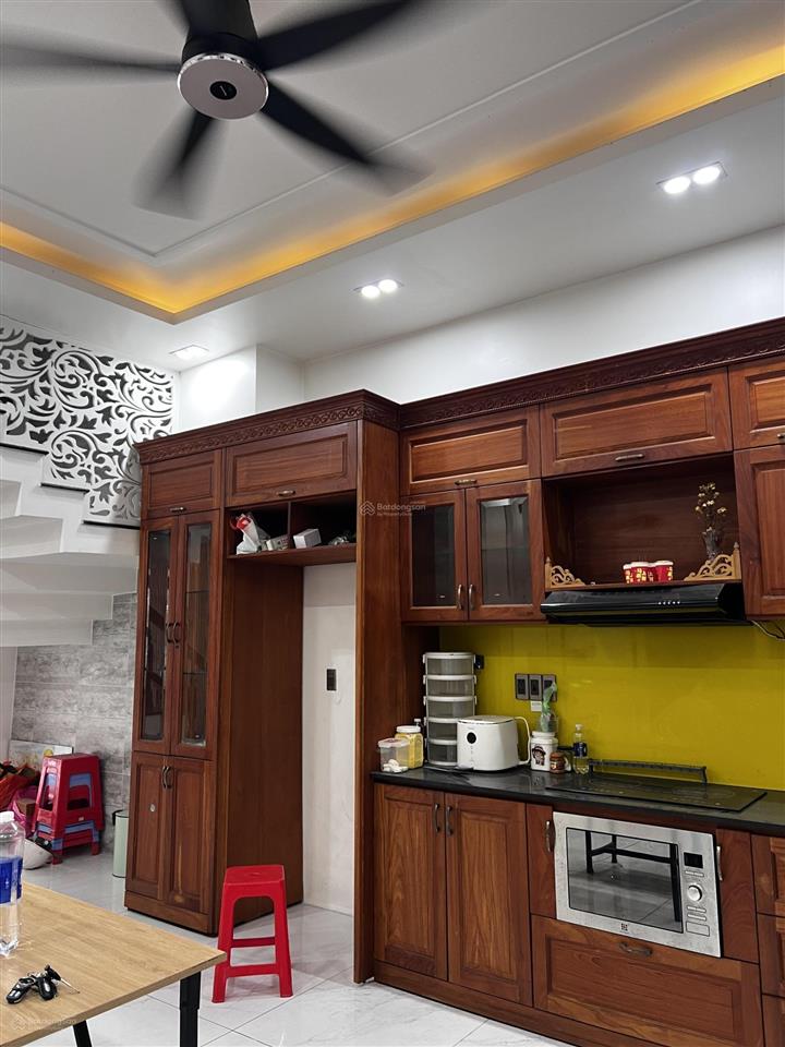 Bán nhà đường 20m kdc an sương