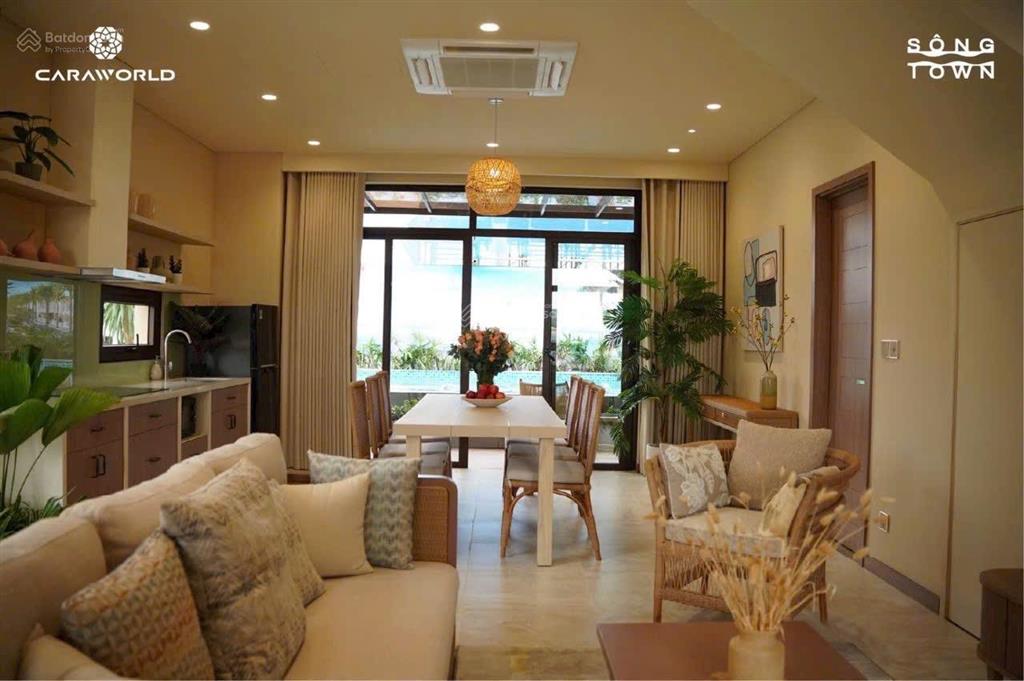 Chính chủ bán biệt thự mặt biển caraworld cam ranh 108m2 3 tầng full nội thất cao cấp chỉ 8,9 tỷ