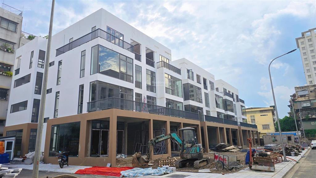 Biệt thự lạc trung 300m² sân vườn riêng hàng hiếm gần hồ gươm
