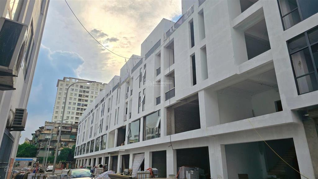 Bán nhà biệt thự 4pn, 4t tại phố lạc trung, 360 triệu / m2, 300m2