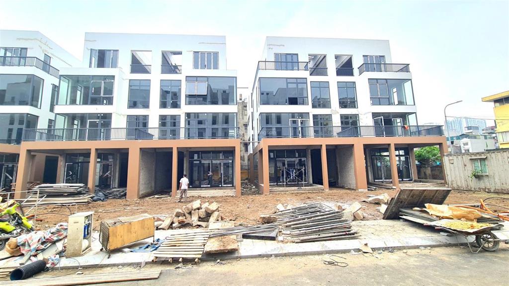 Cc bán nhà tại ngõ 61 lạc trung, 81m2, 5 tầng, có thương lượng