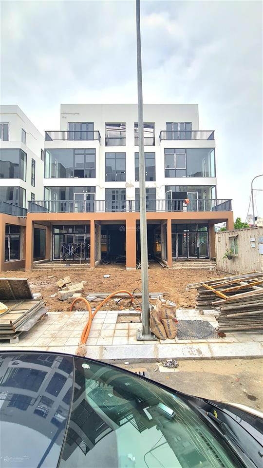Cc bán nhà tại ngõ 61 lạc trung, 81m2, 5 tầng, có thương lượng