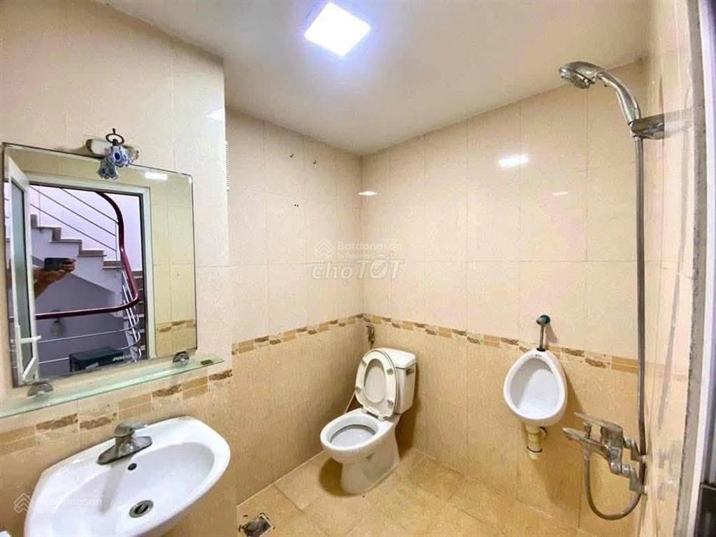 Hàng hiếm tại đền lừ 2, 11 triệu/th, 100m2, 2pn, full nội thất