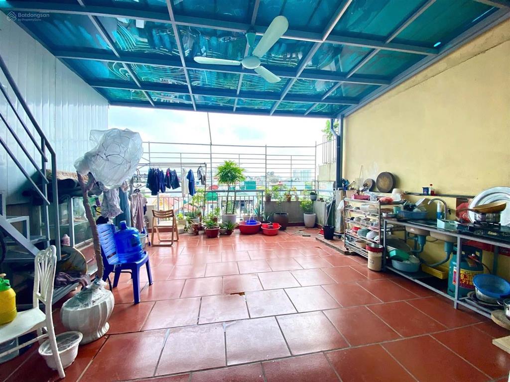 Hàng hiếm tại đền lừ 2, 11 triệu/th, 100m2, 2pn, full nội thất