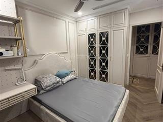 Cần cho thuê gấp căn hộ 3n hc golden giá tốt